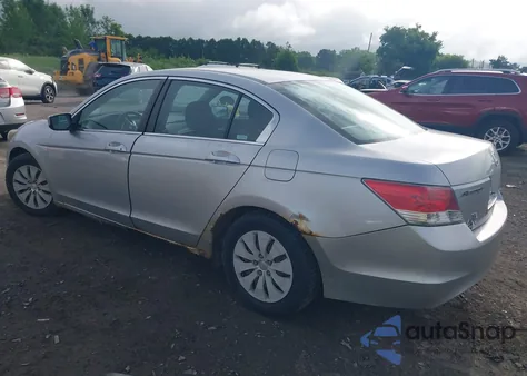 2010 Honda Accord 2.4 Lx z USA, uszkodzony, nr VIN 1HGCP2F38AA057033